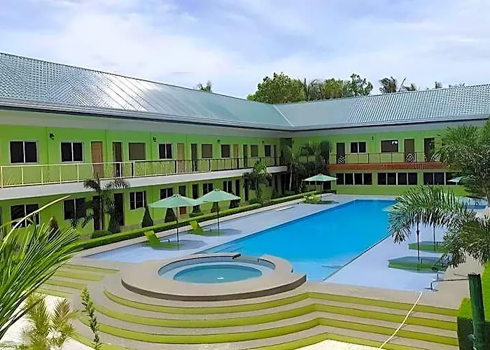 Отель Camotes Tourist 3*